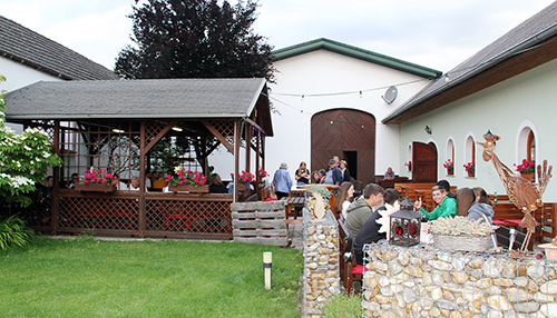 Der Heurige am Weingut Stadler